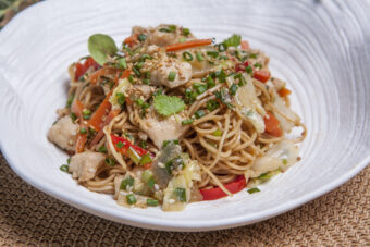 Frozen fried chicken & soya noodles- En'Joy