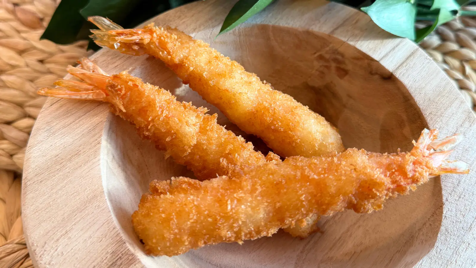 Queues de Crevettes Panées ASC surgelées – “Crevettes Torpedo”